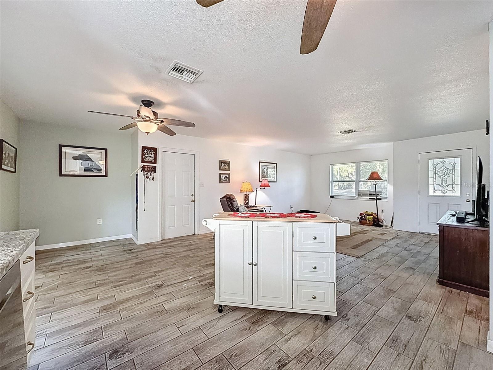 Image 9 of 33 For 6982 Sedalia Court