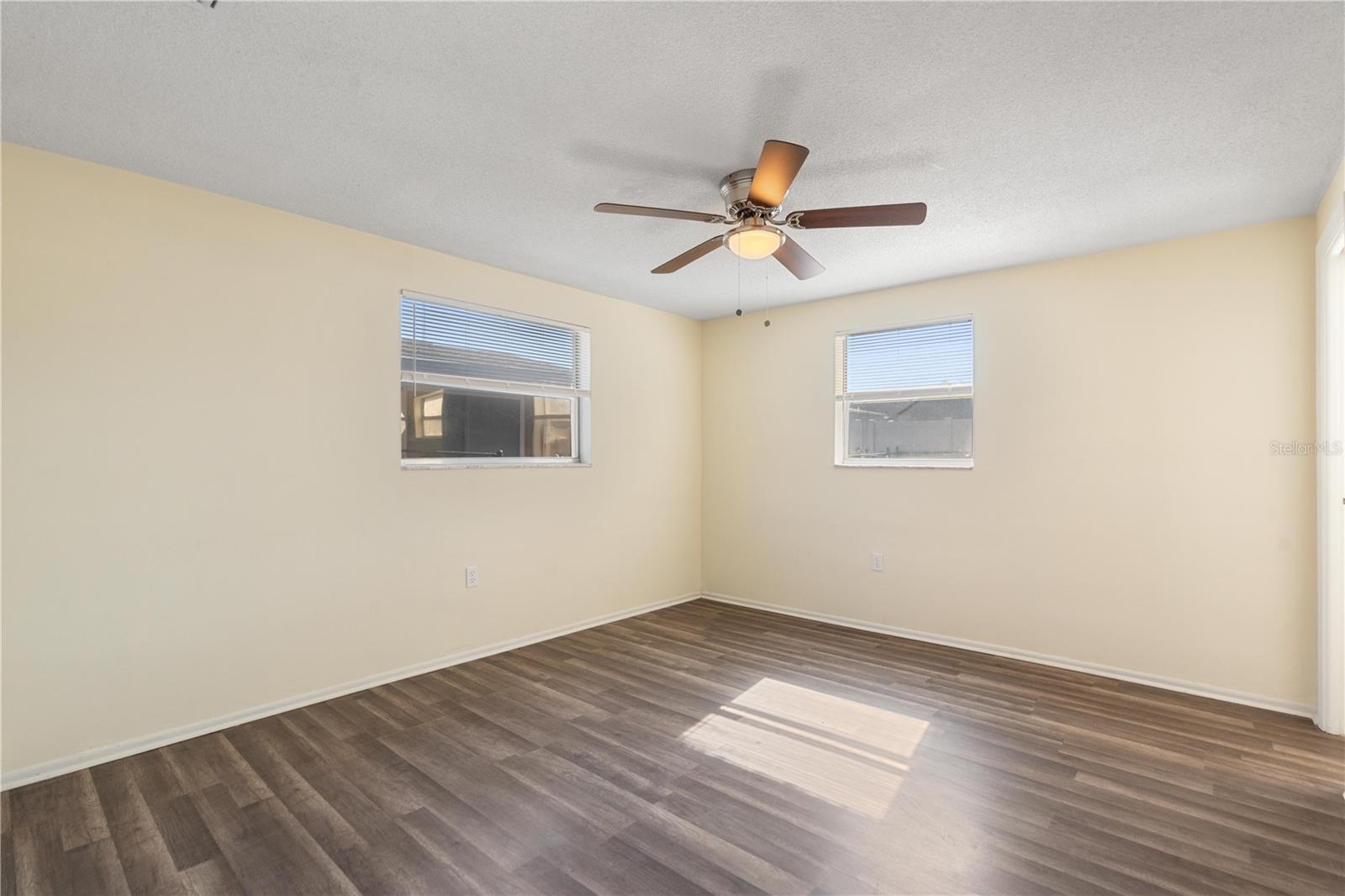 Image 13 of 27 For 7130 Fox Hollow Drive