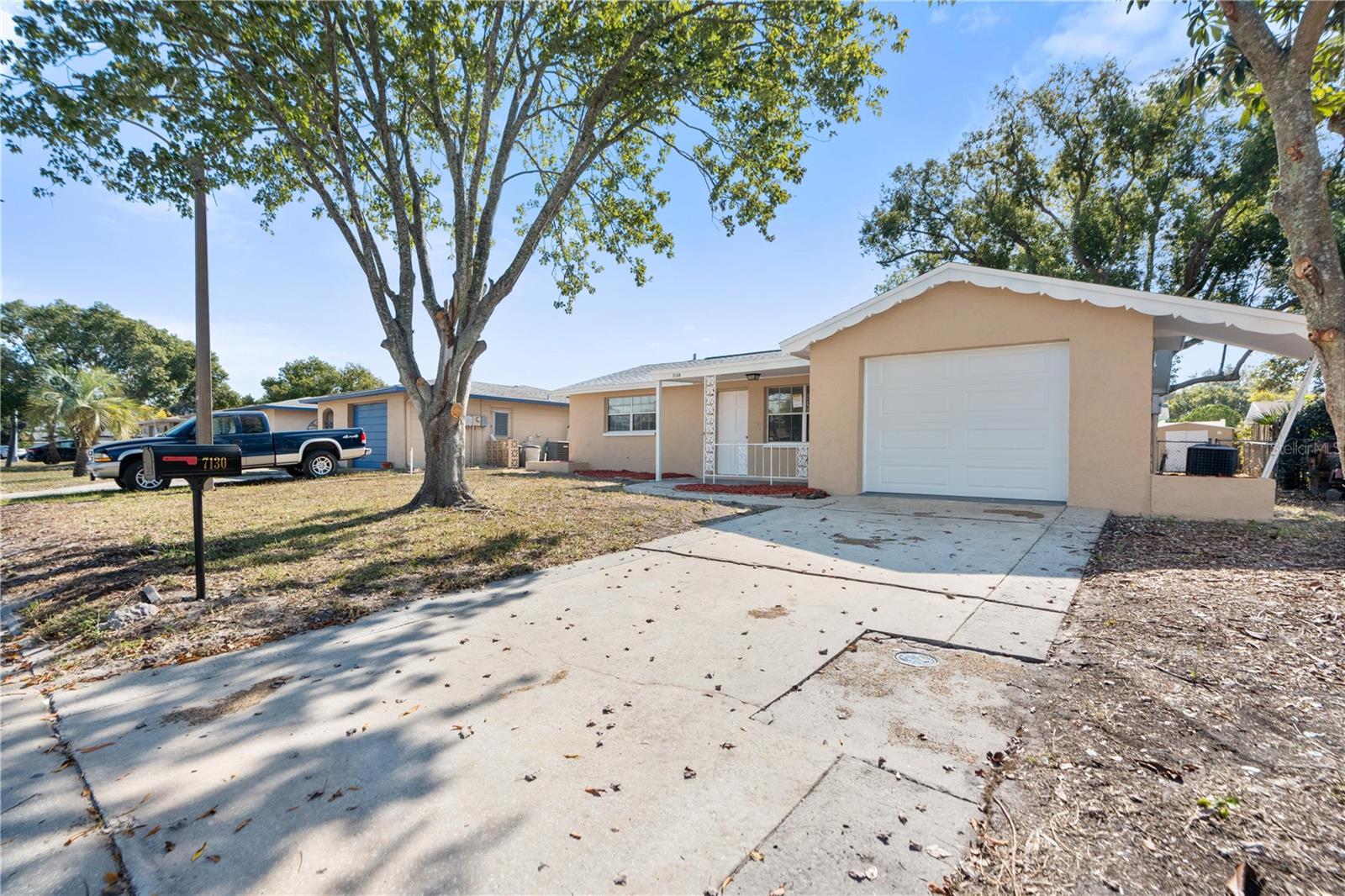 Image 2 of 27 For 7130 Fox Hollow Drive