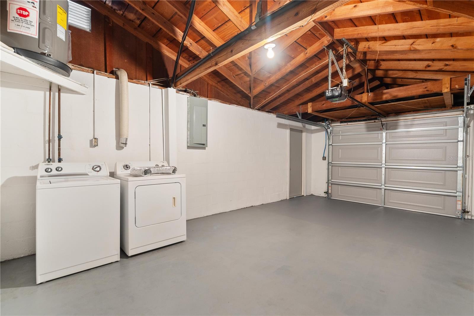 Image 22 of 27 For 7130 Fox Hollow Drive