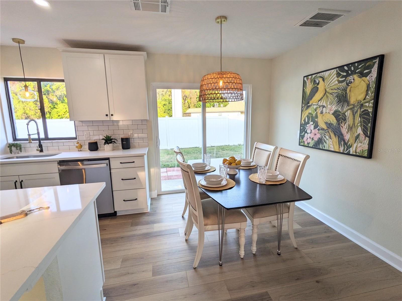 Image 10 of 34 For 780 Green Valley Road