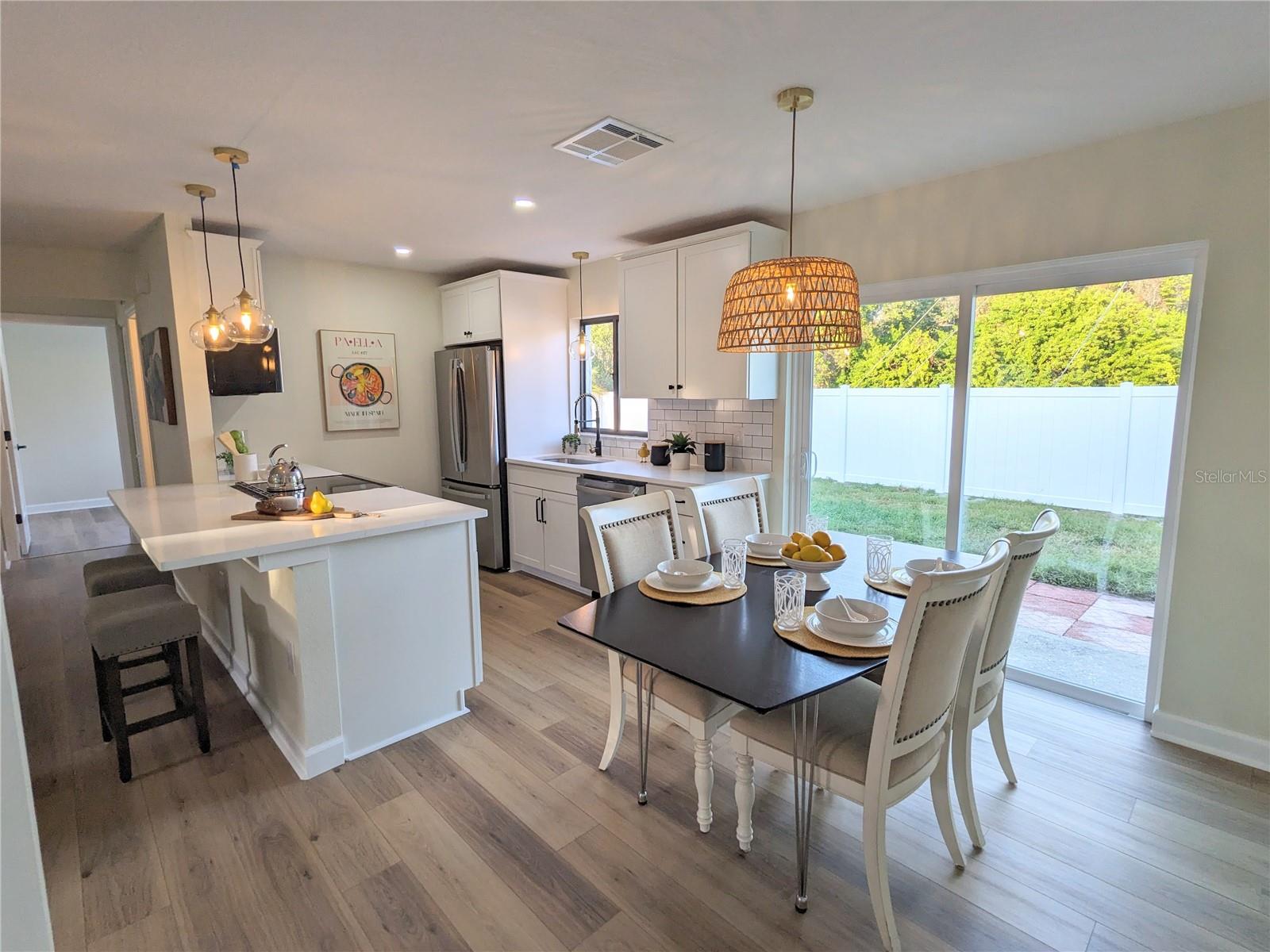 Image 12 of 34 For 780 Green Valley Road