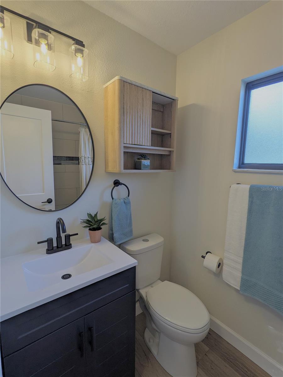 Image 19 of 34 For 780 Green Valley Road