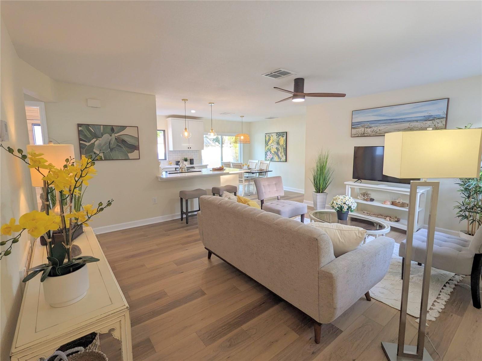 Image 3 of 34 For 780 Green Valley Road