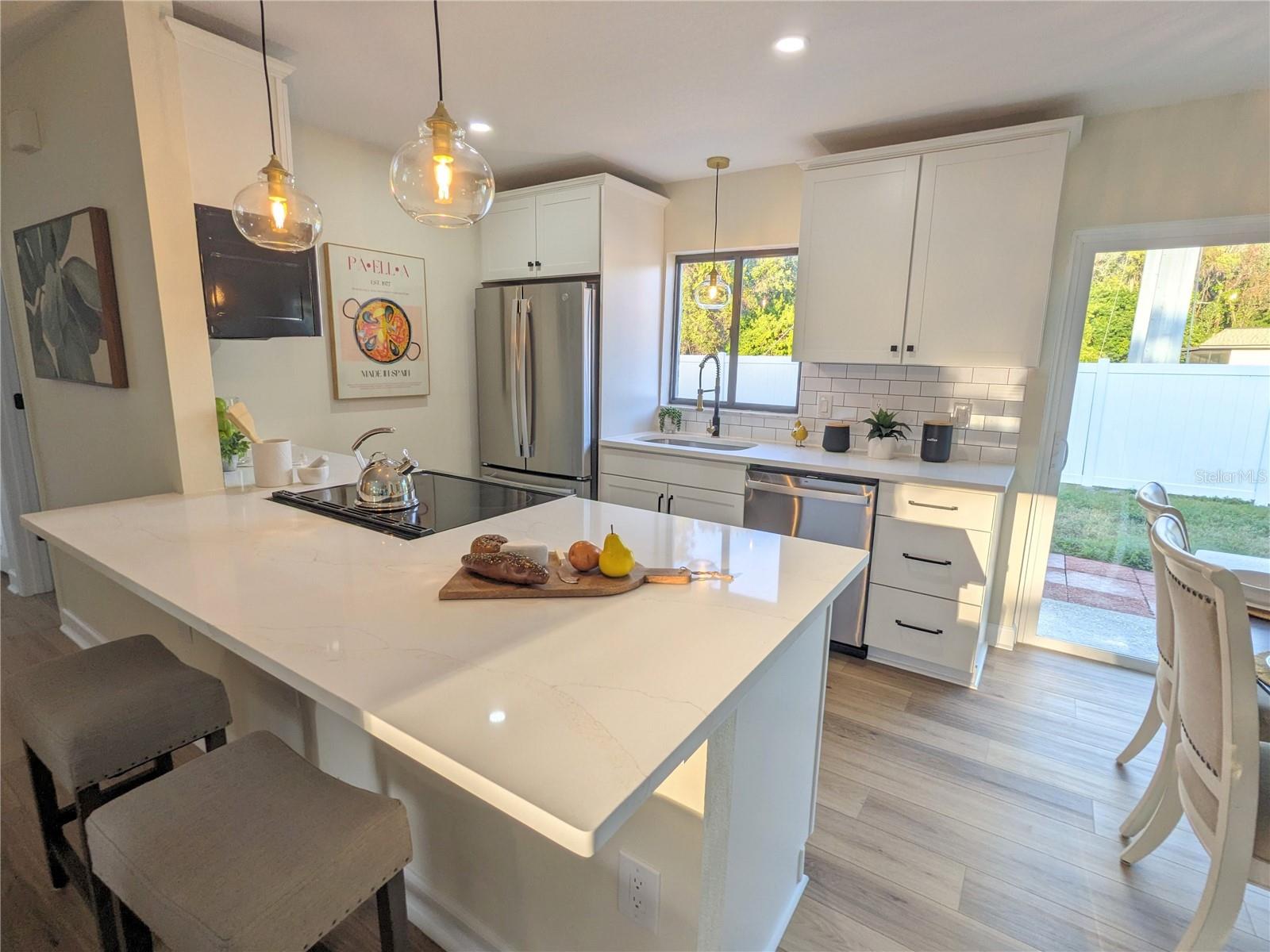 Image 5 of 34 For 780 Green Valley Road