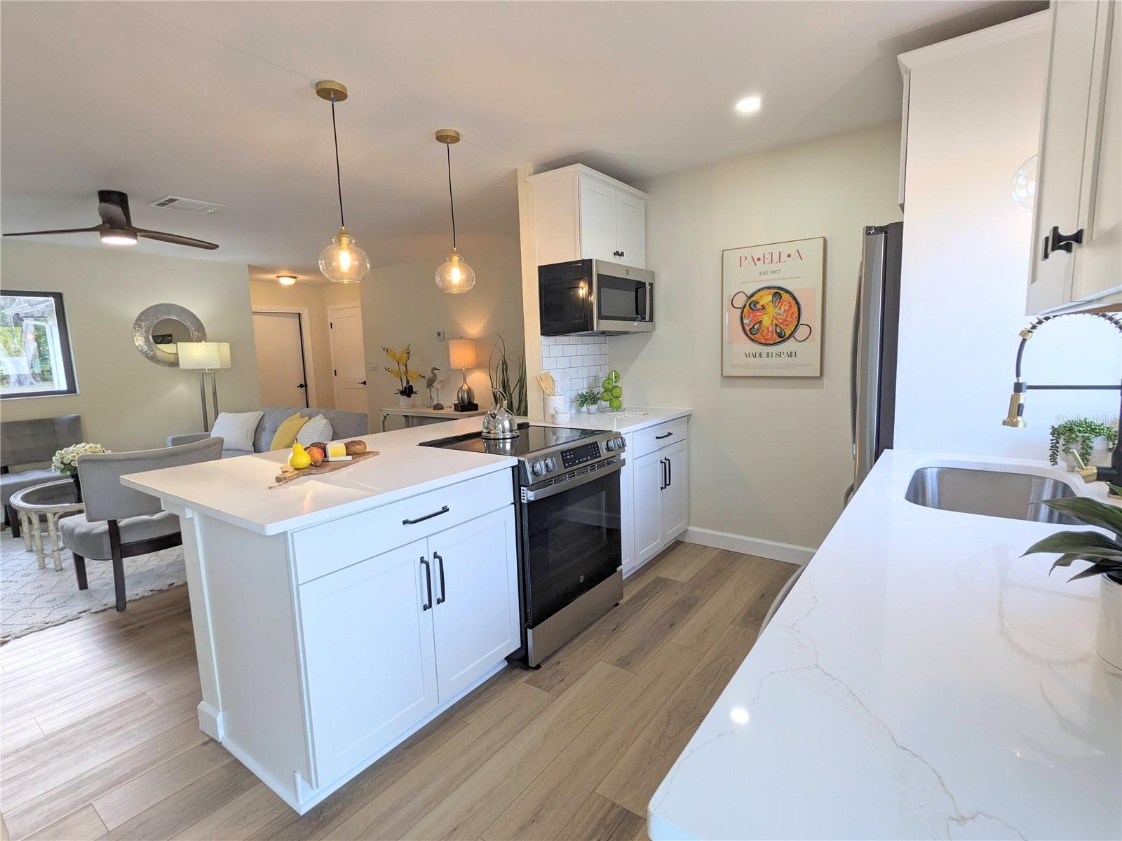 Image 6 of 34 For 780 Green Valley Road