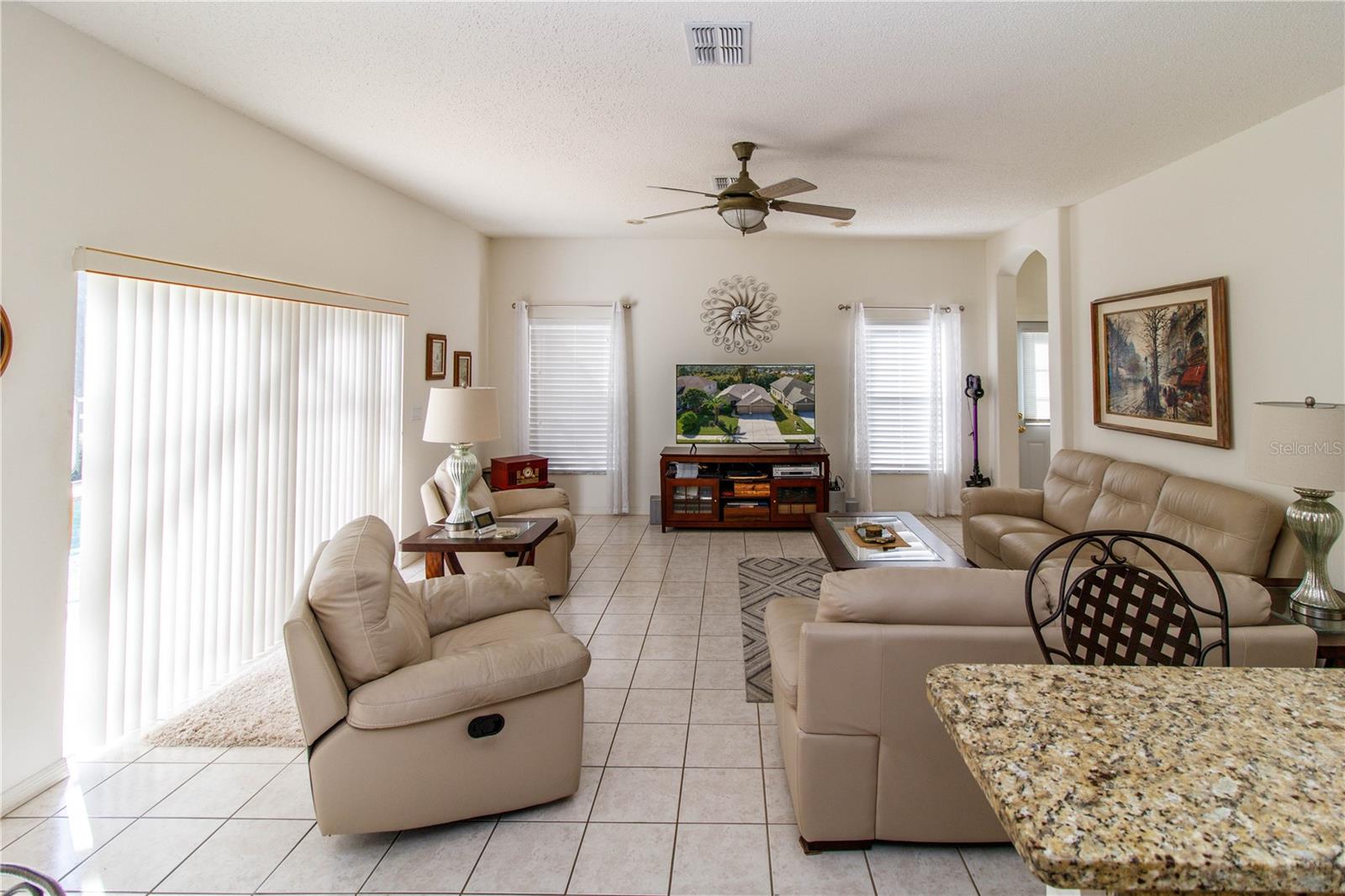 Image 13 of 48 For 2633 Timacqua Drive