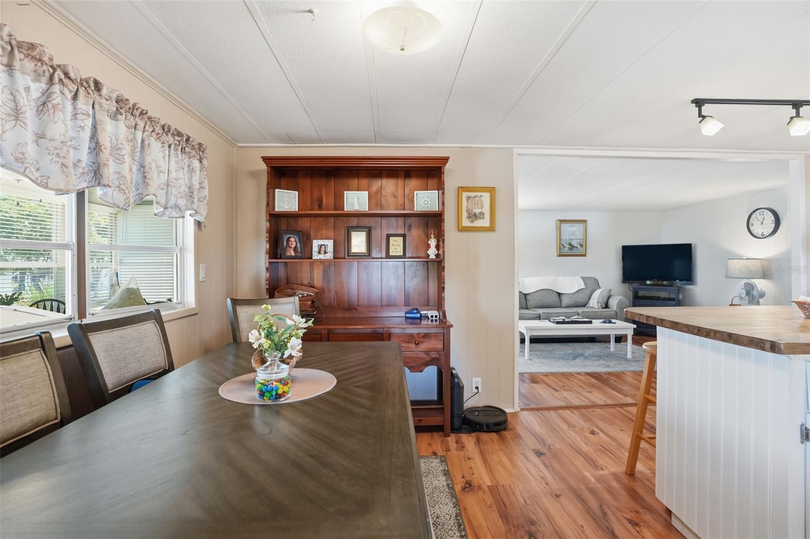 Image 11 of 40 For 7429 Morelli Avenue