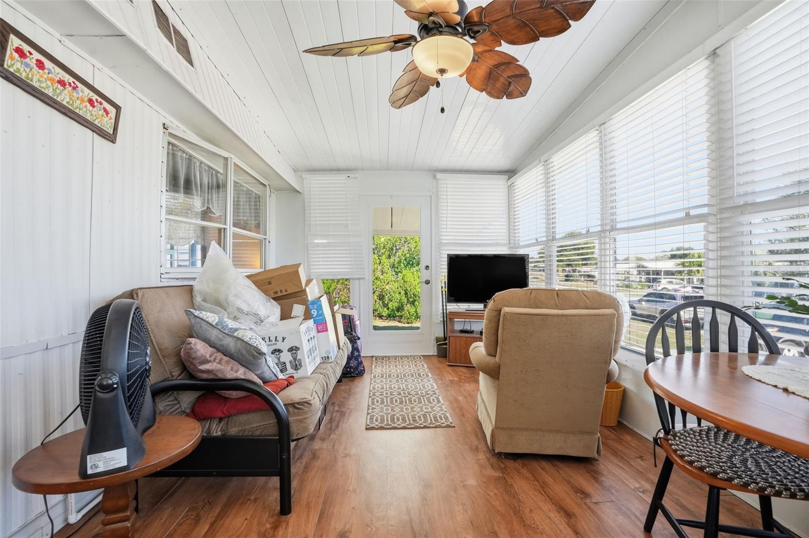 Image 22 of 40 For 7429 Morelli Avenue