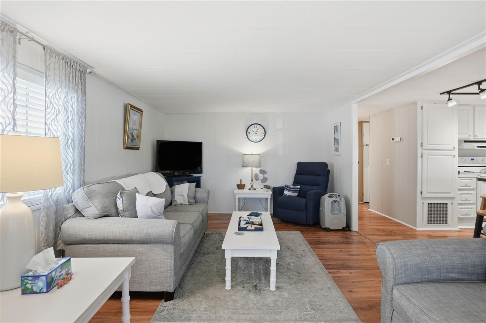 Image 24 of 40 For 7429 Morelli Avenue