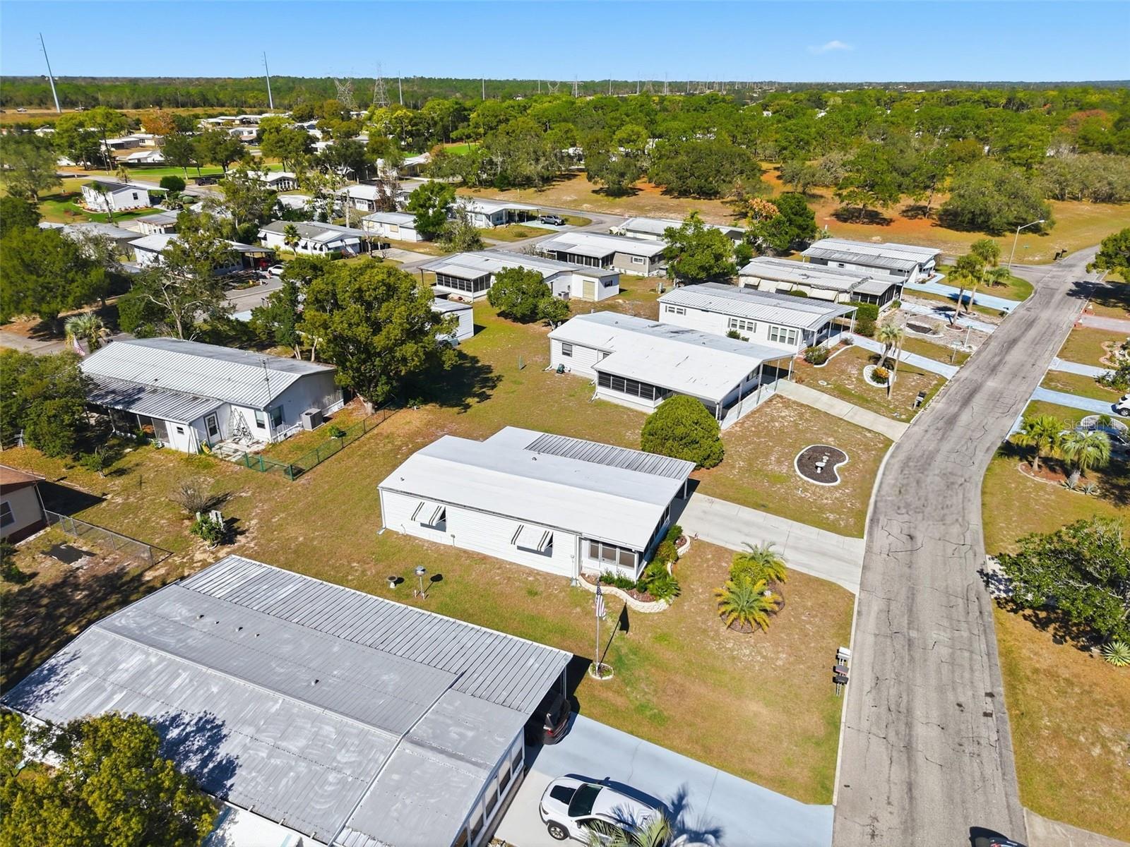 Image 5 of 40 For 7429 Morelli Avenue