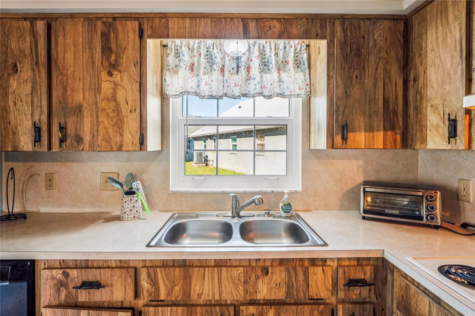 Image 12 of 53 For 6709 Timbercove Lane 6709