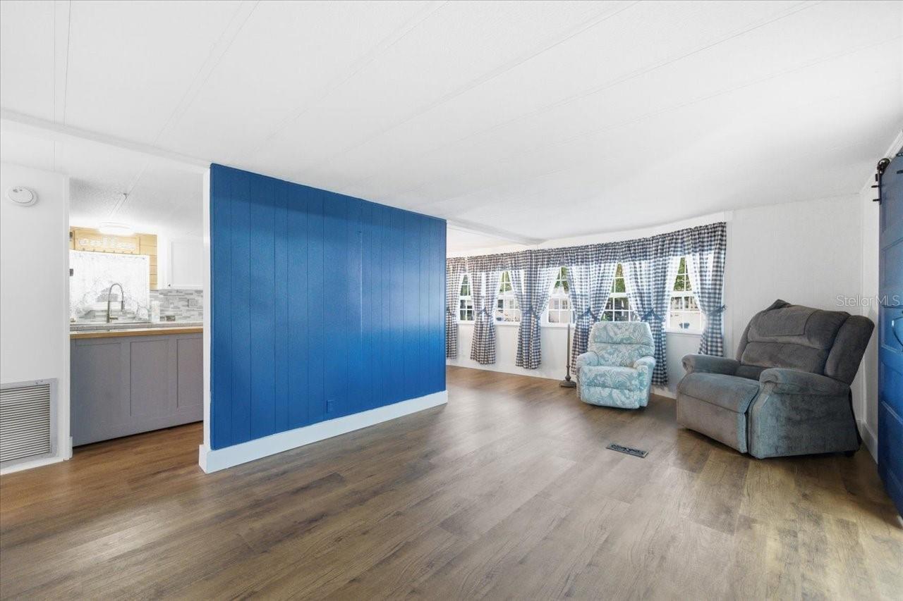 Image 14 of 53 For 8006 Montrose Avenue