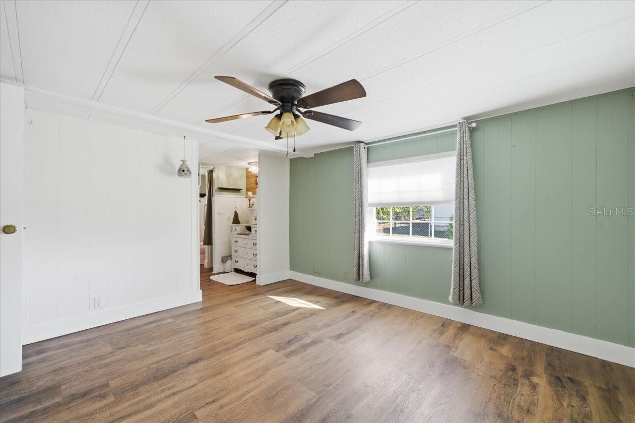 Image 28 of 53 For 8006 Montrose Avenue