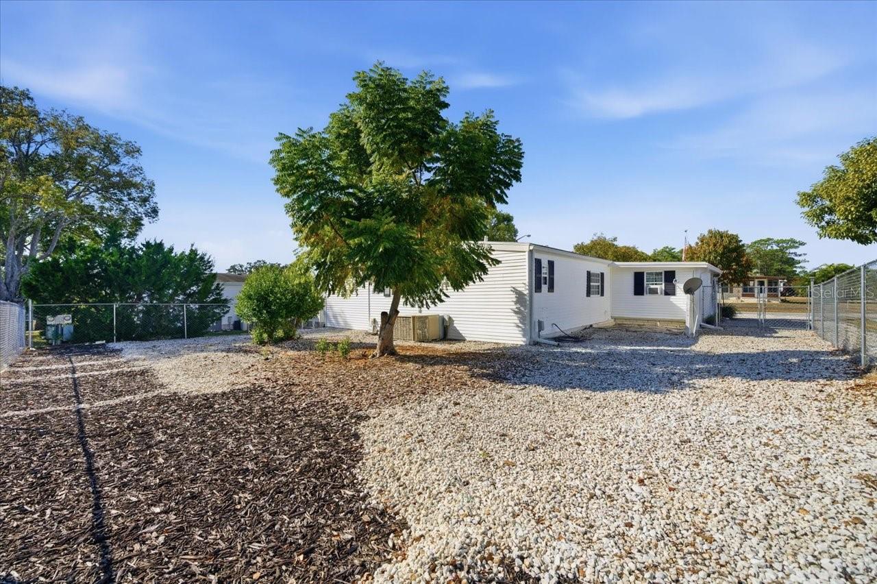 Image 37 of 53 For 8006 Montrose Avenue