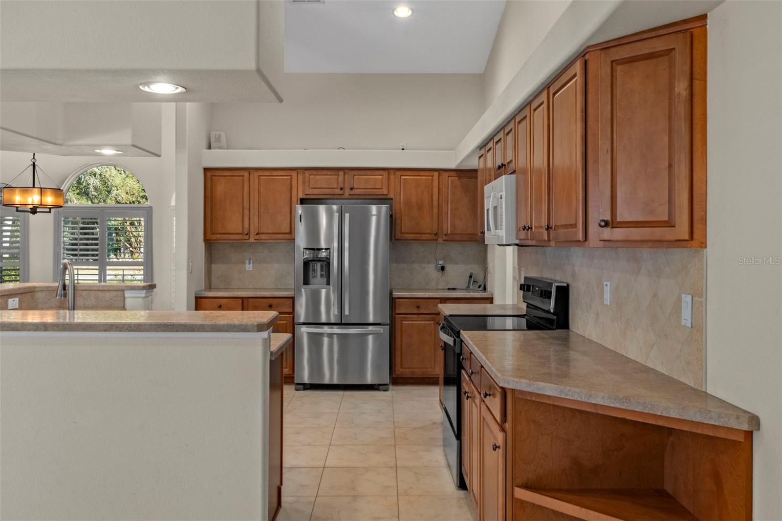 Image 21 of 55 For 5554 Lamp Post Drive