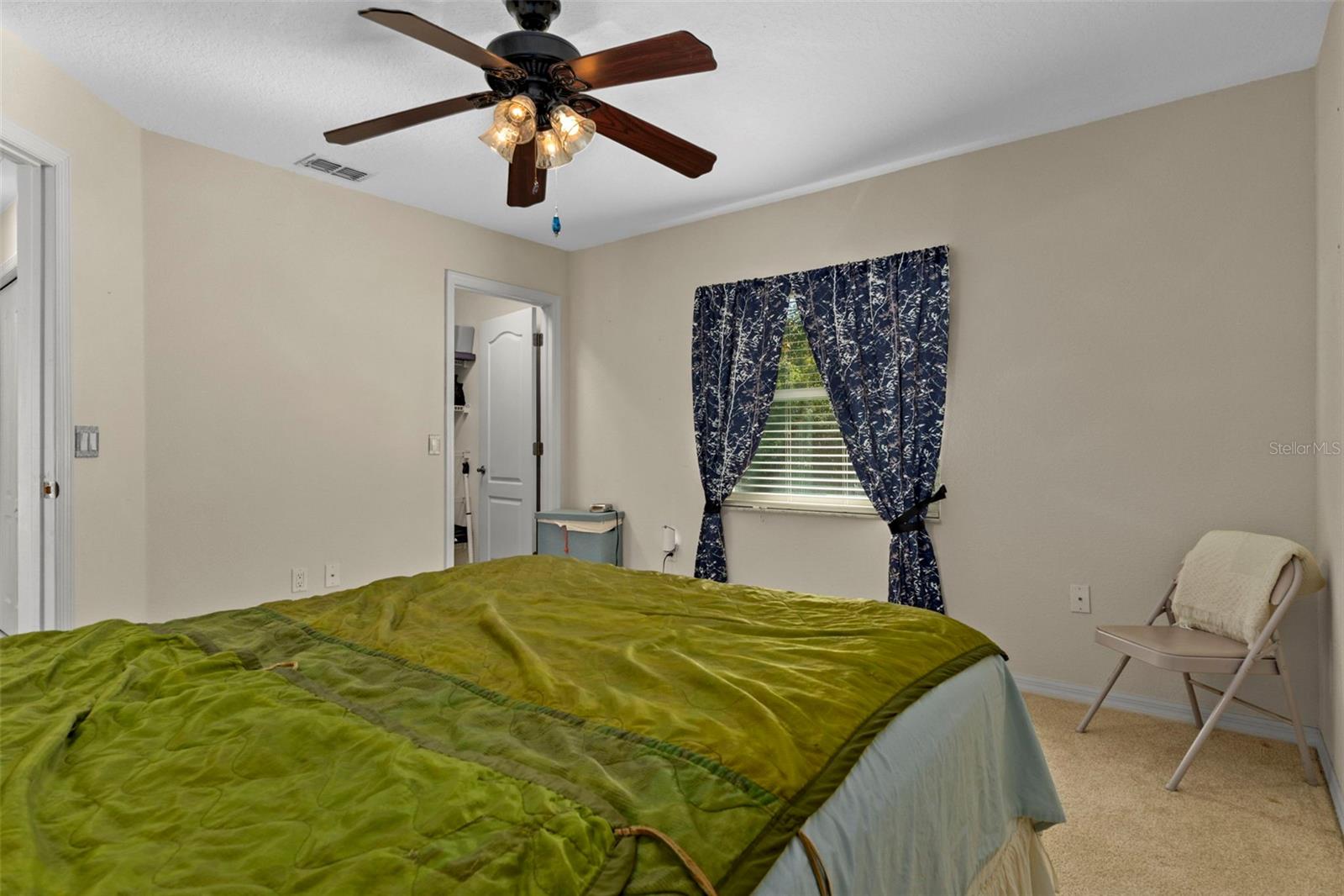 Image 28 of 55 For 5554 Lamp Post Drive