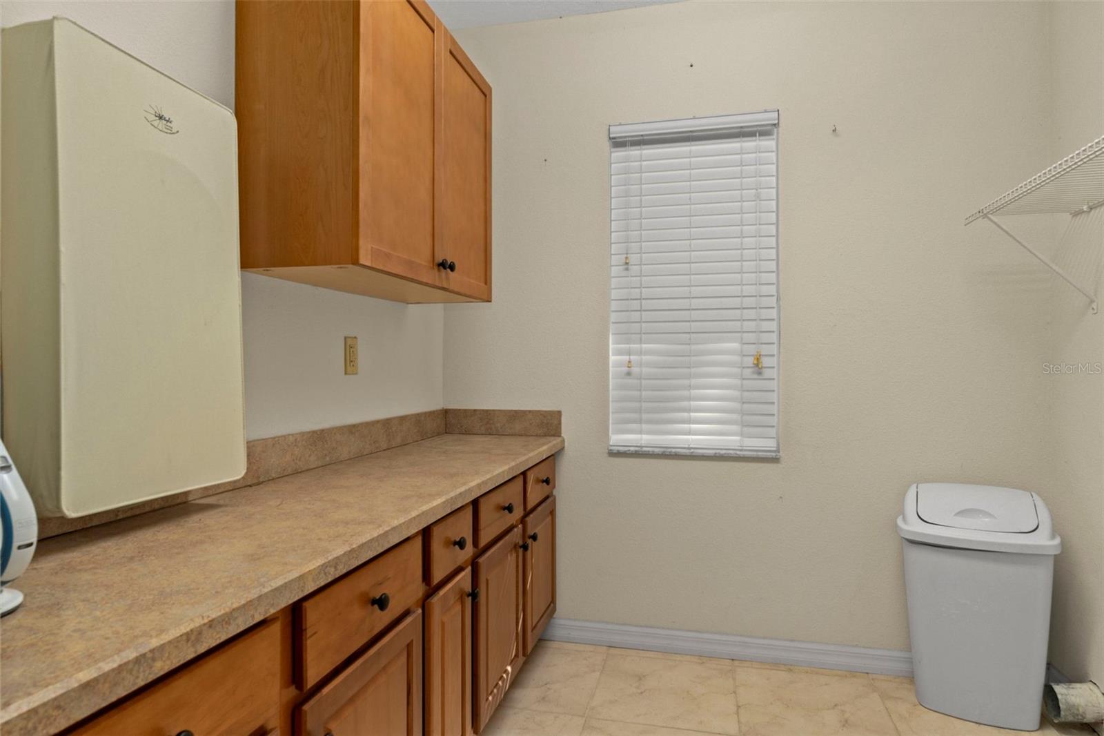 Image 33 of 55 For 5554 Lamp Post Drive