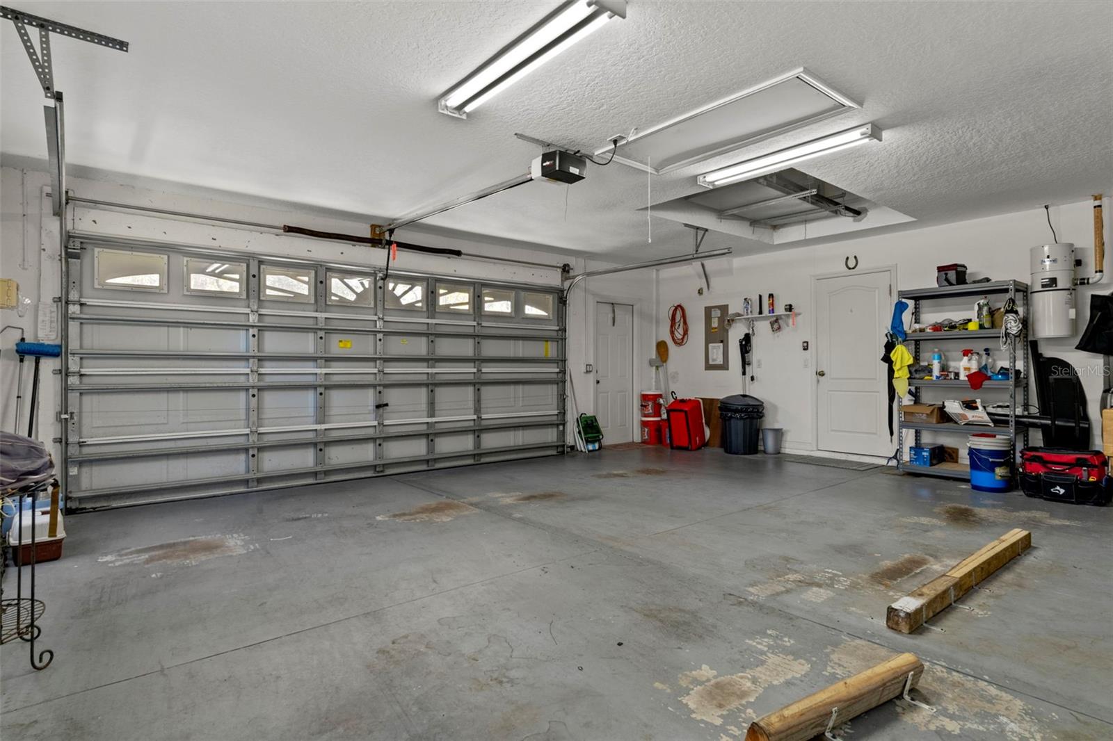 Image 36 of 55 For 5554 Lamp Post Drive