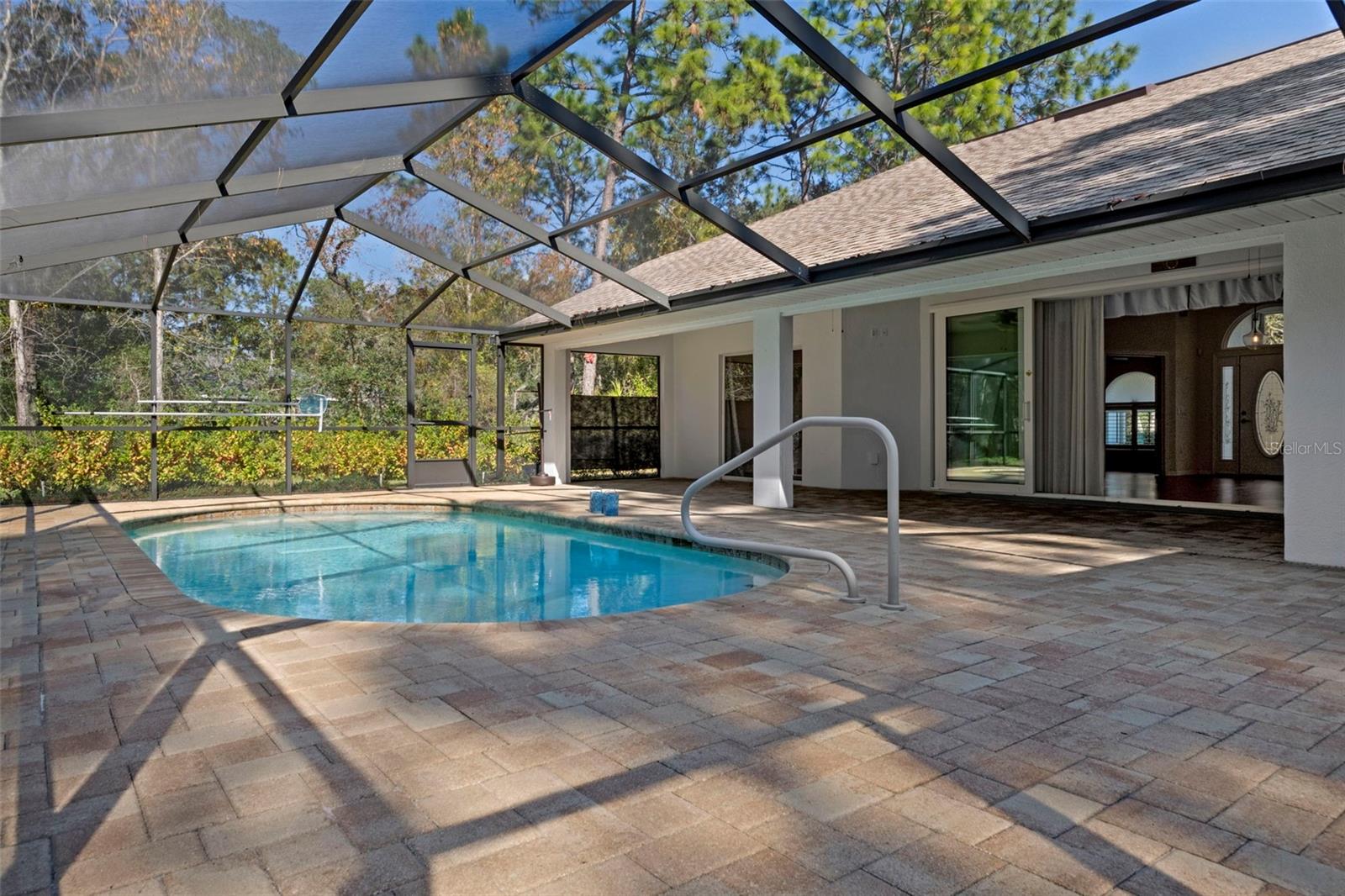 Image 38 of 55 For 5554 Lamp Post Drive