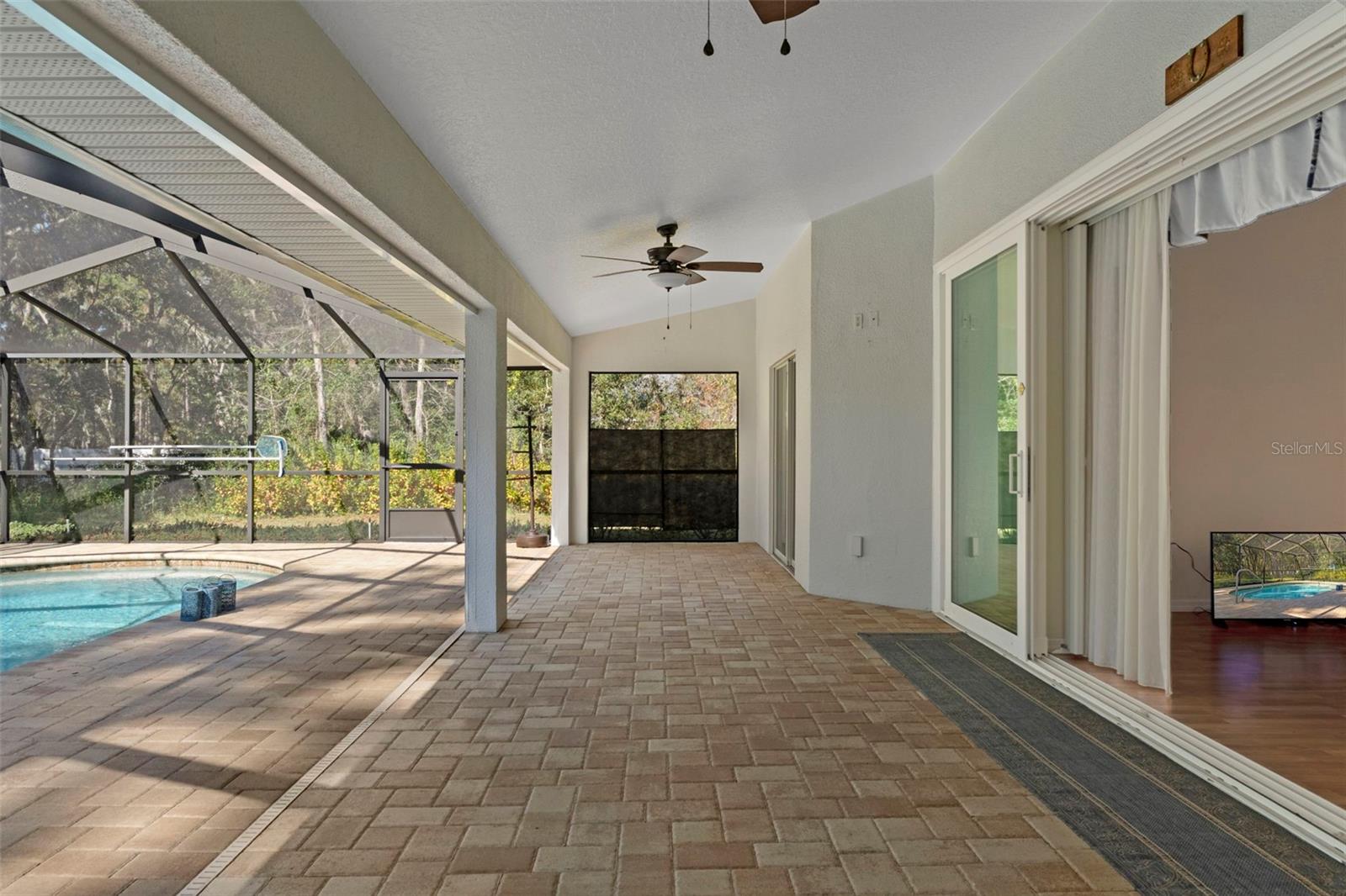 Image 39 of 55 For 5554 Lamp Post Drive