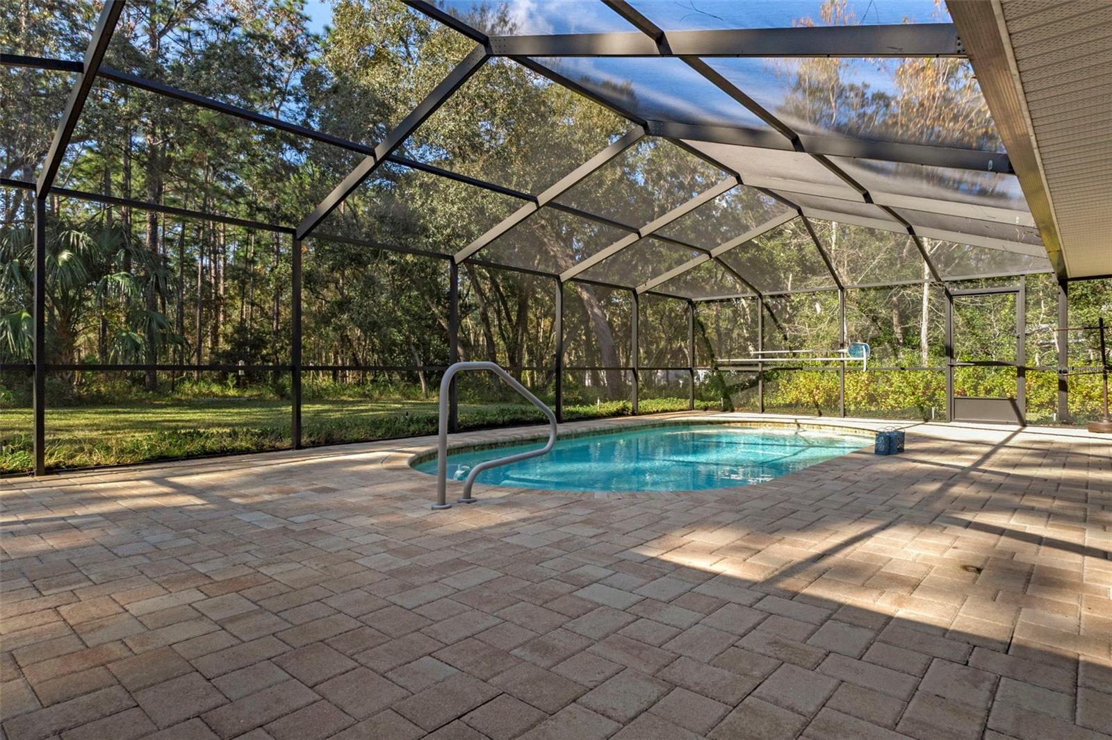 Image 40 of 55 For 5554 Lamp Post Drive