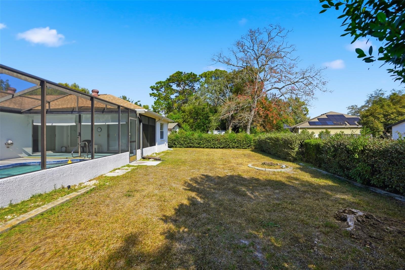 Listing photo id 27 for 2414 Appian Avenue