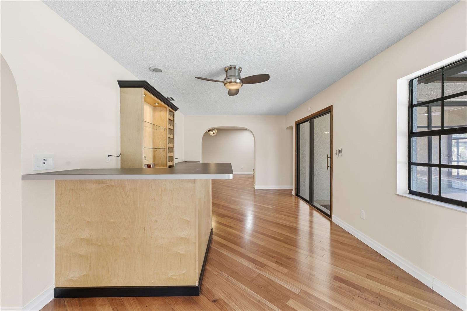 Listing photo id 27 for 8123 River Country Drive