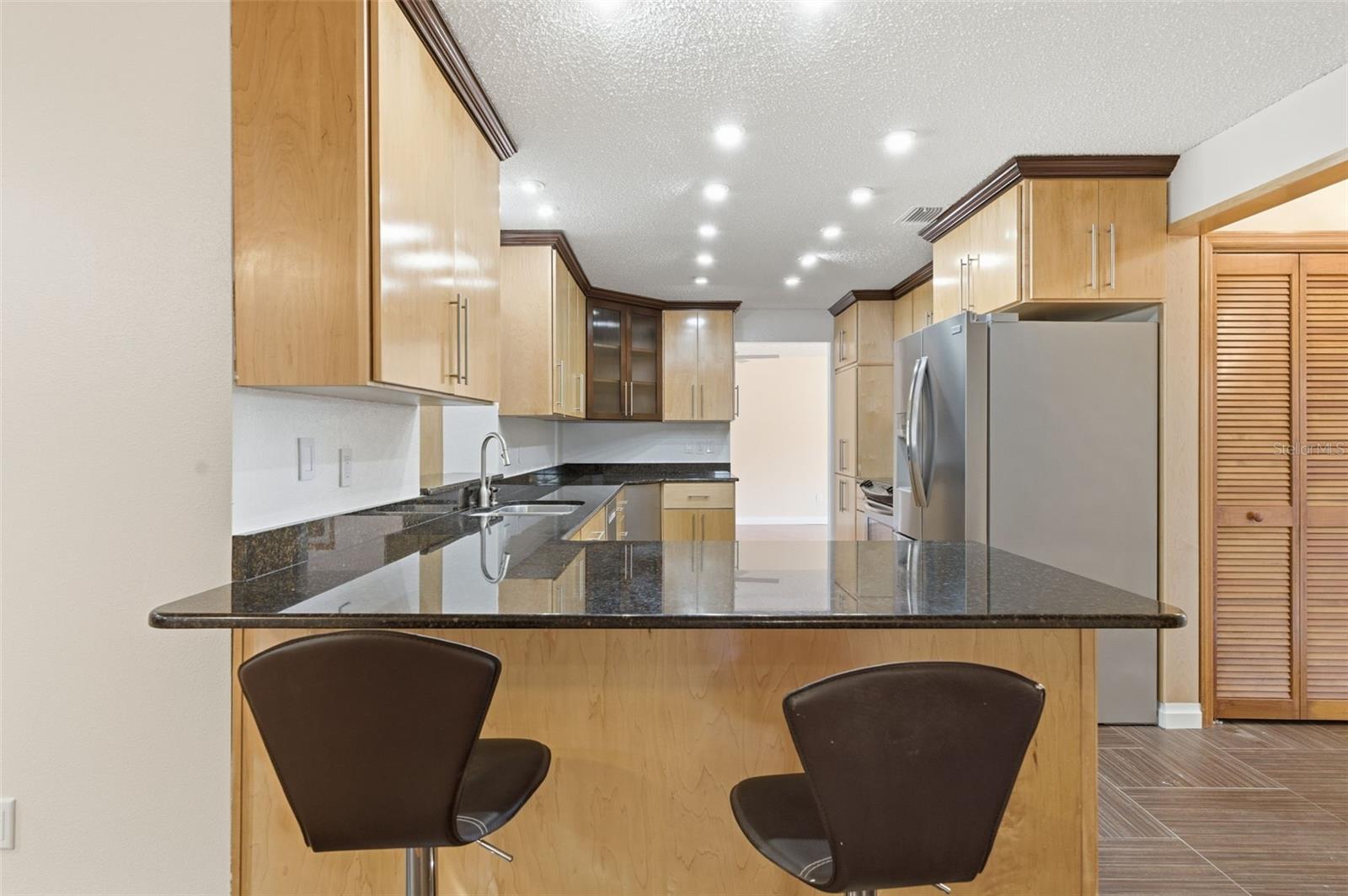 Listing photo id 32 for 8123 River Country Drive