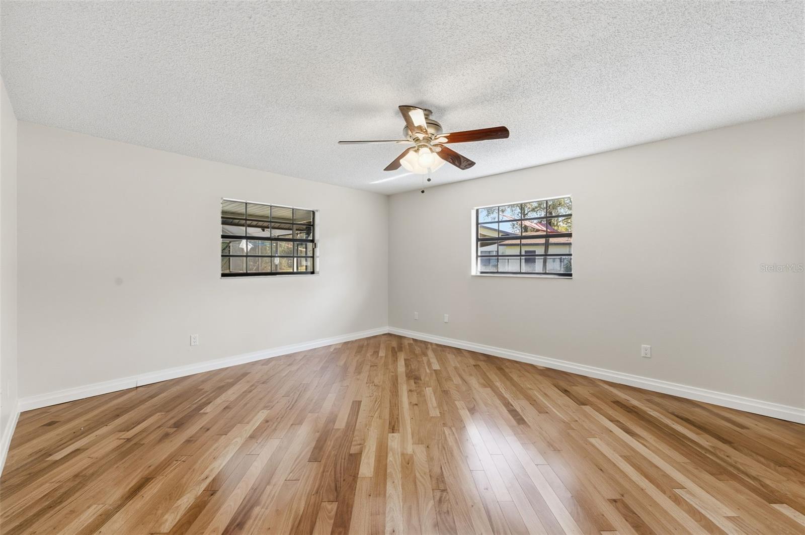 Listing photo id 37 for 8123 River Country Drive