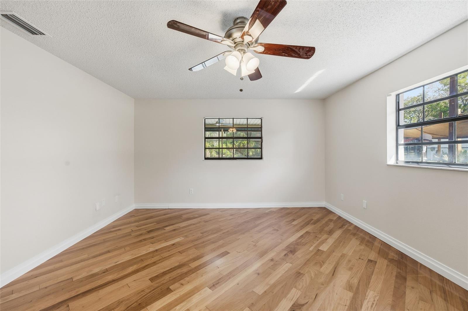 Listing photo id 39 for 8123 River Country Drive