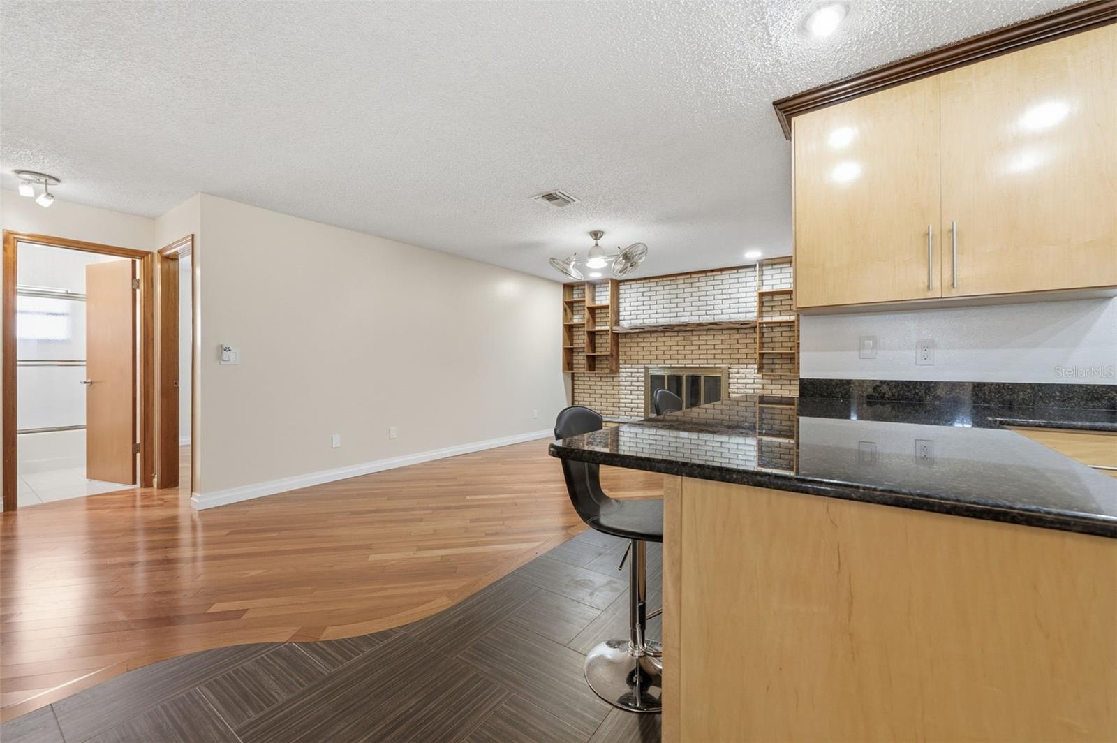 Listing photo id 44 for 8123 River Country Drive