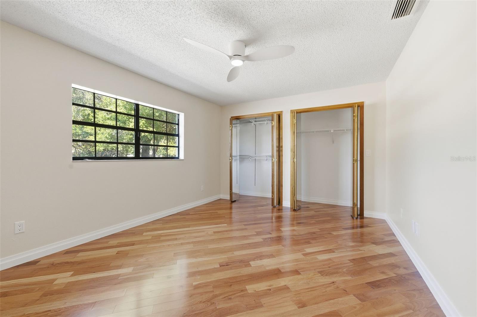 Listing photo id 45 for 8123 River Country Drive