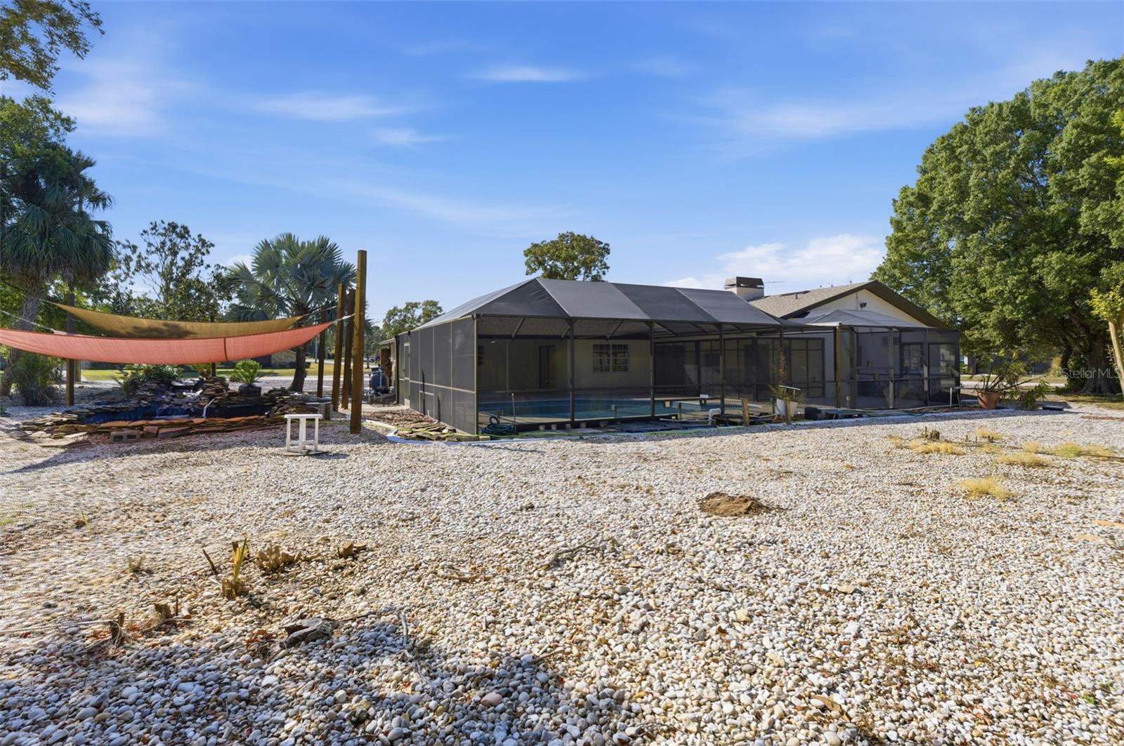 Listing photo id 4 for 8123 River Country Drive