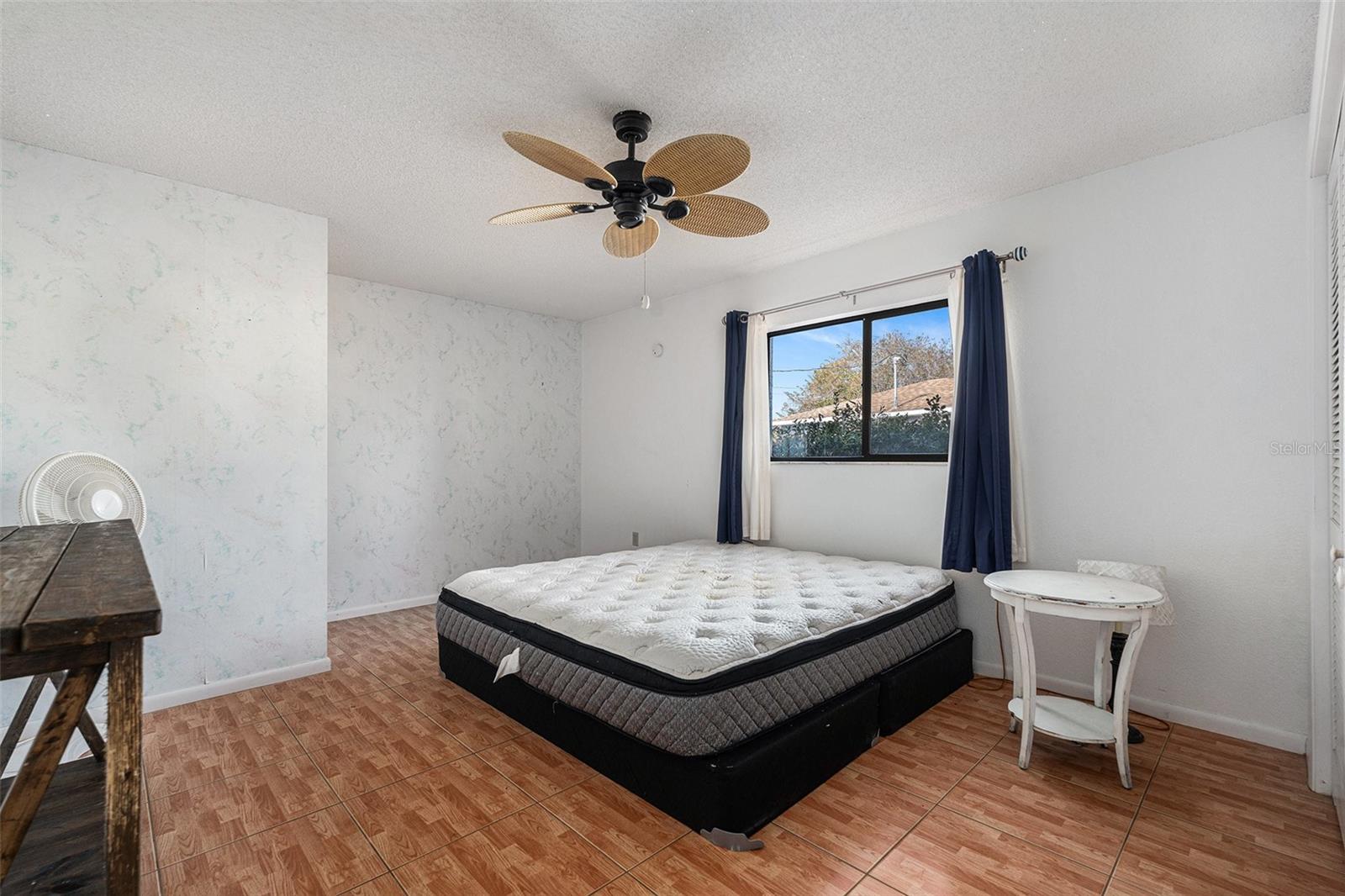 Image 11 of 19 For 13445 Banner Road