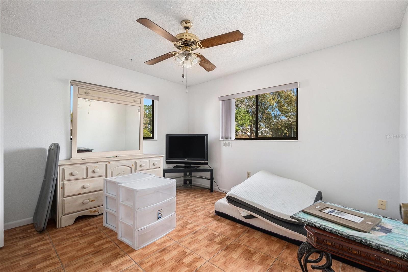 Image 12 of 19 For 13445 Banner Road