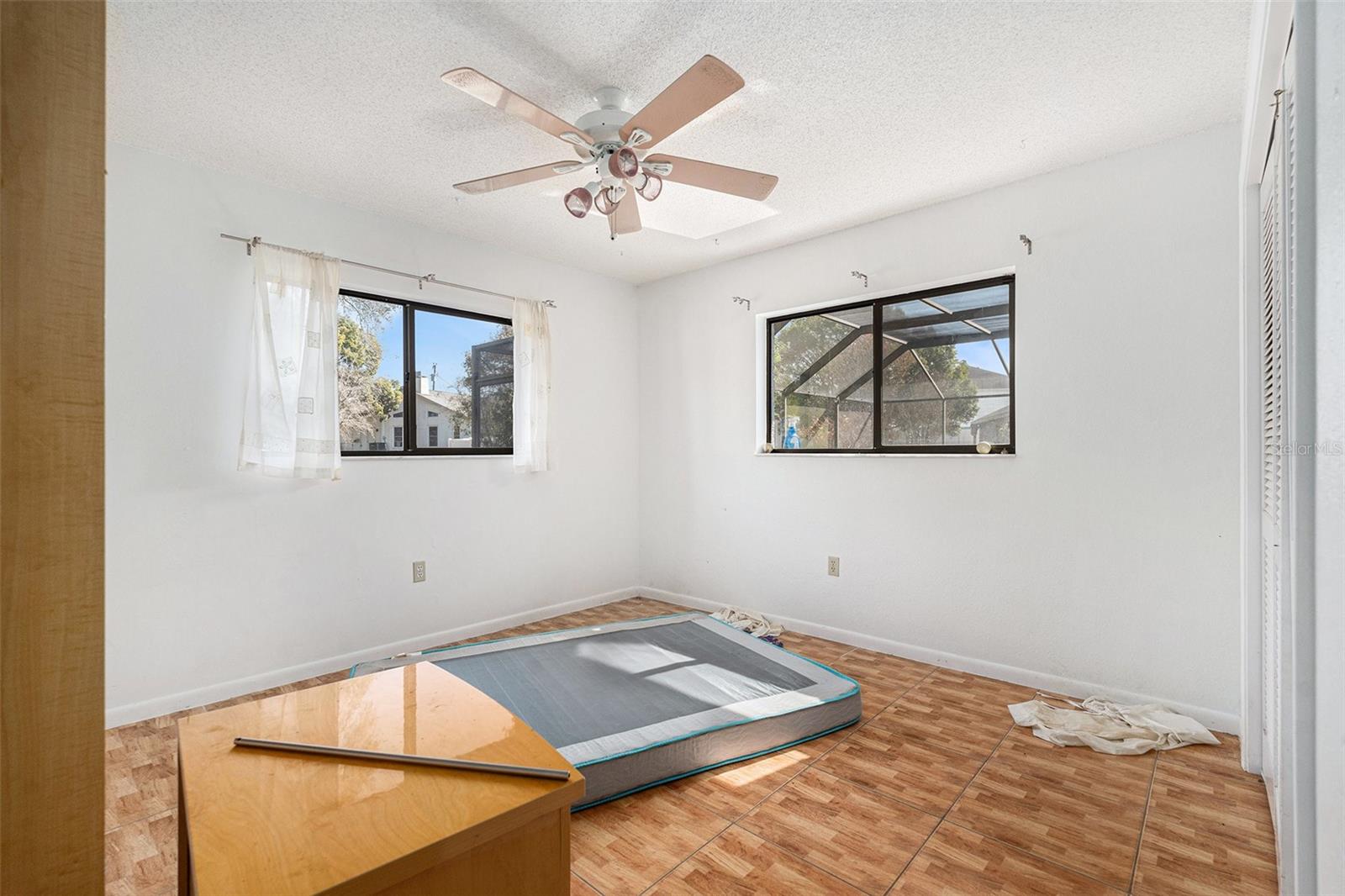 Image 14 of 19 For 13445 Banner Road