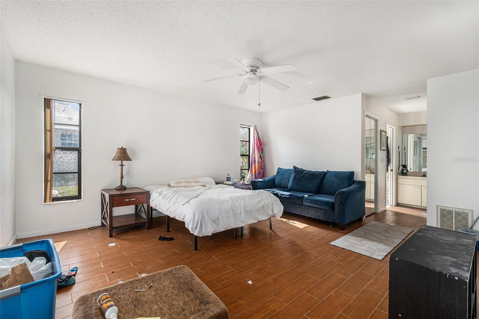 Image 9 of 19 For 13445 Banner Road