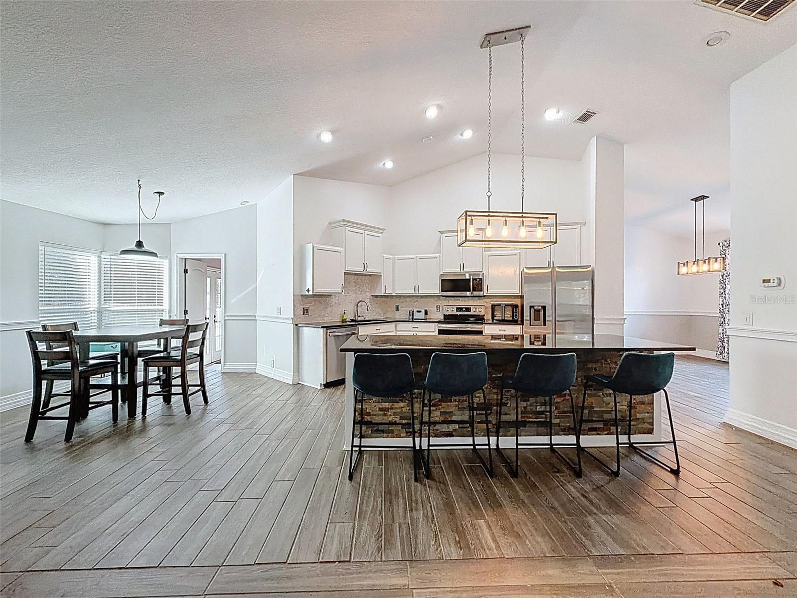 Image 33 of 80 For 11 Maidenbush Court E