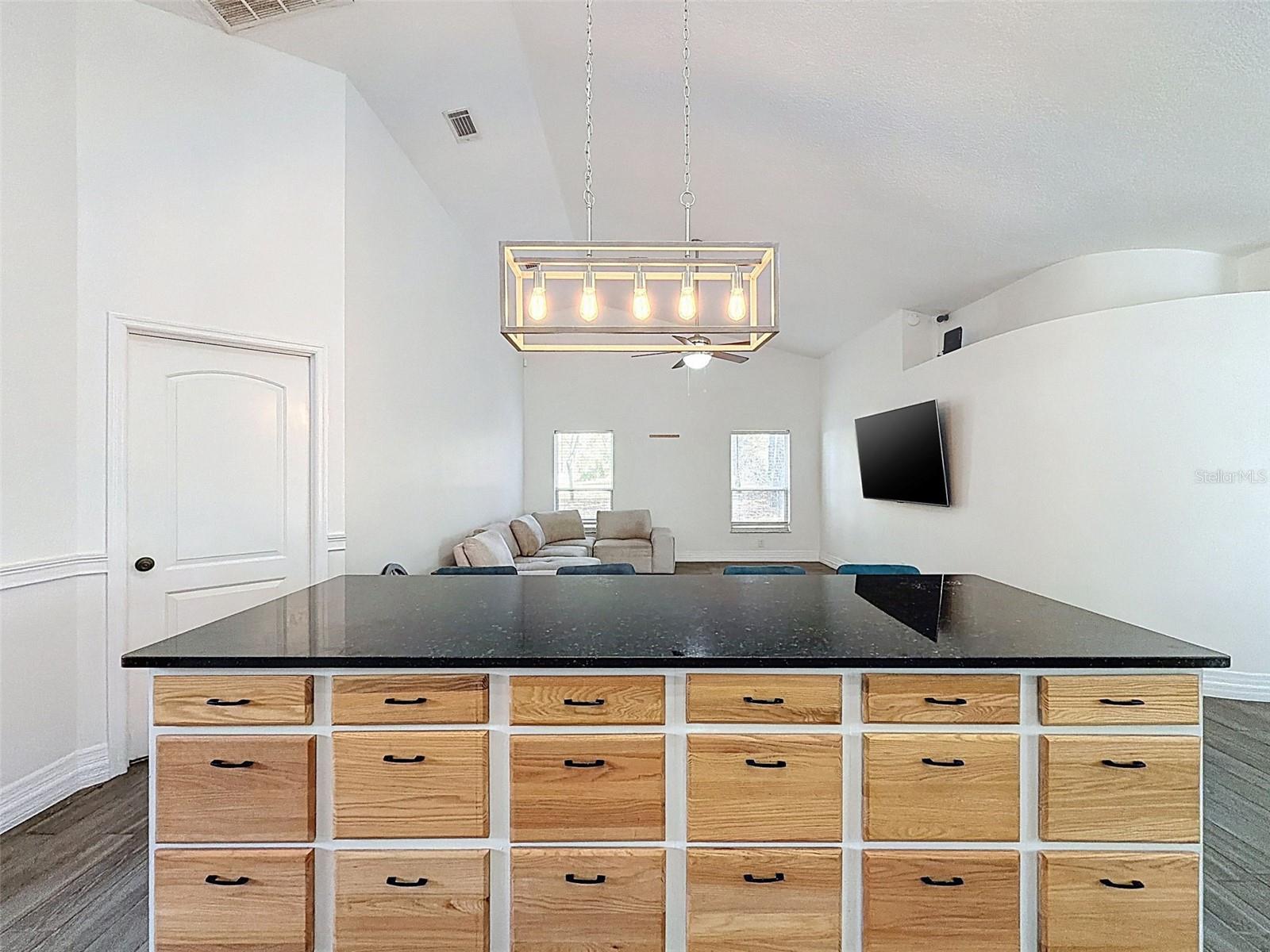 Image 43 of 80 For 11 Maidenbush Court E