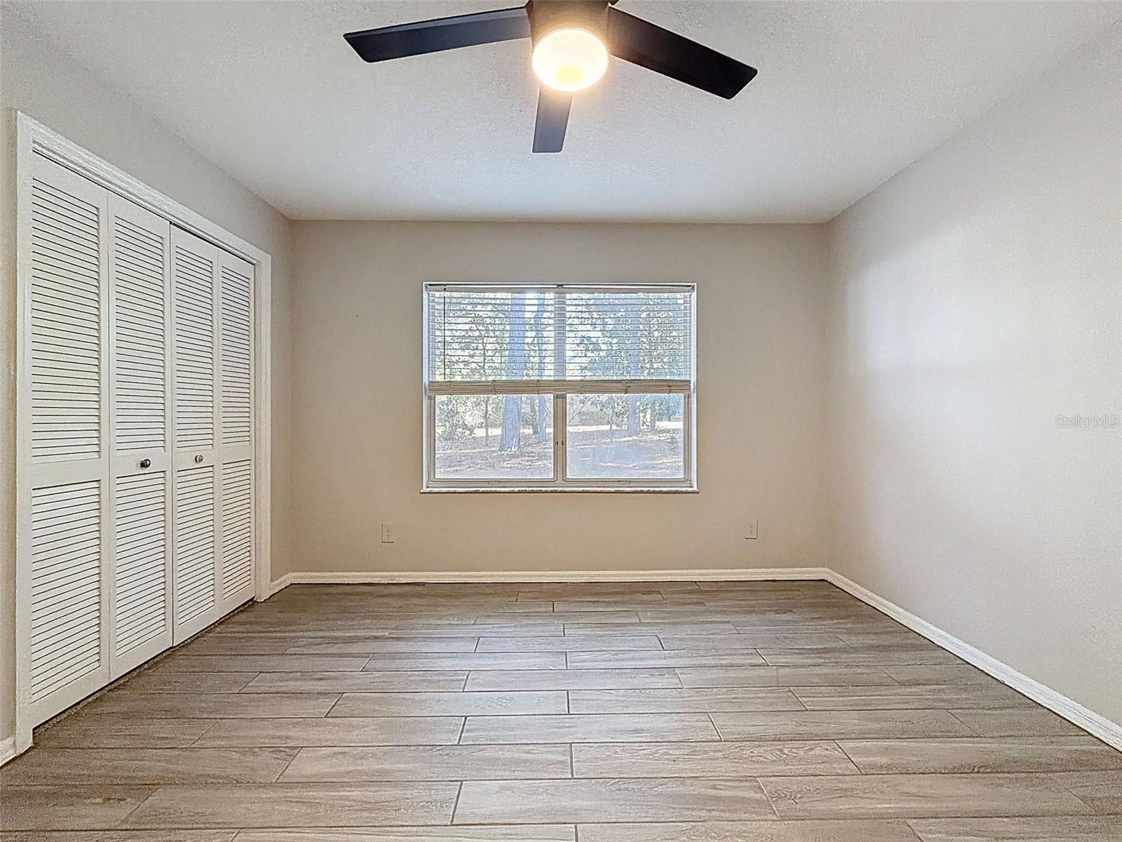 Image 52 of 80 For 11 Maidenbush Court E