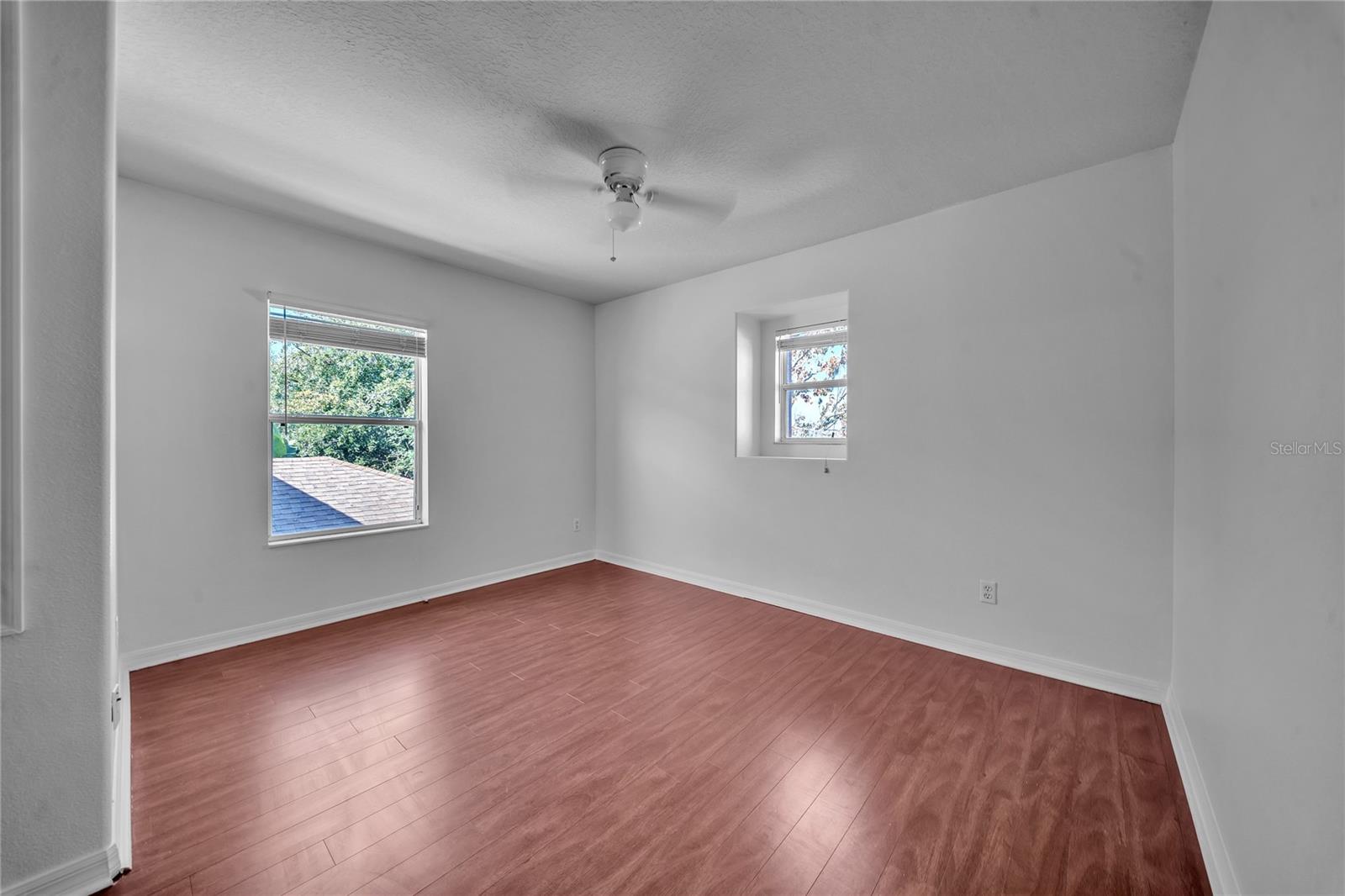 Image 38 of 69 For 17446 Queensland Street