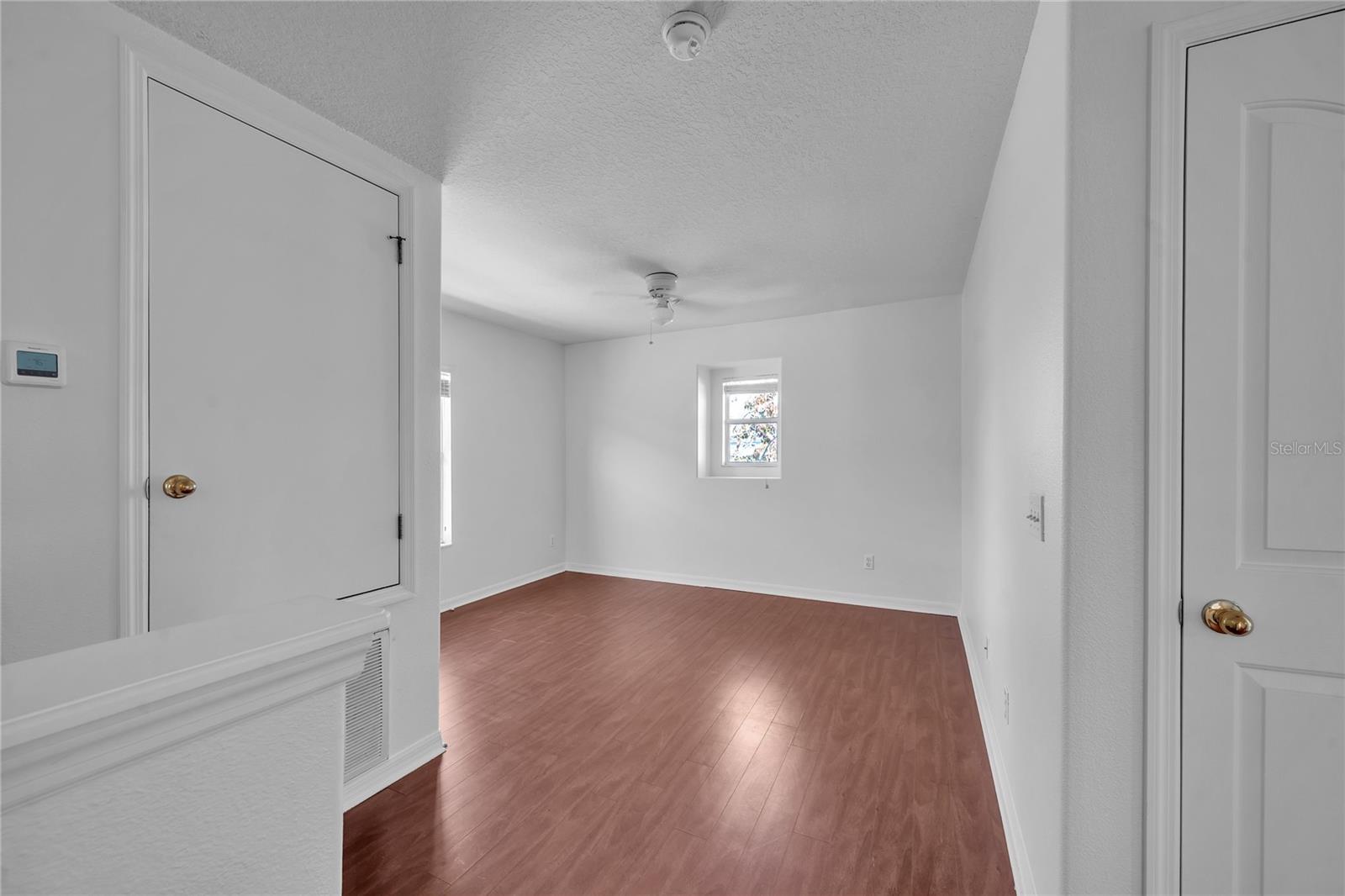 Image 39 of 69 For 17446 Queensland Street