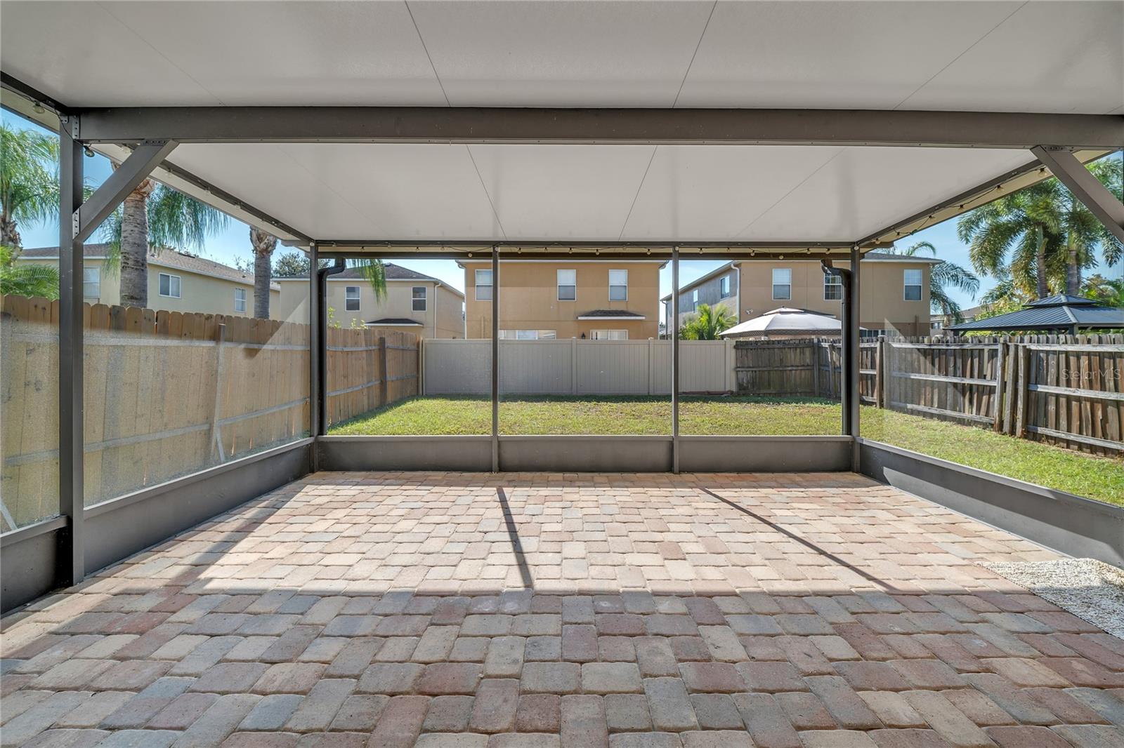 Image 44 of 69 For 17446 Queensland Street