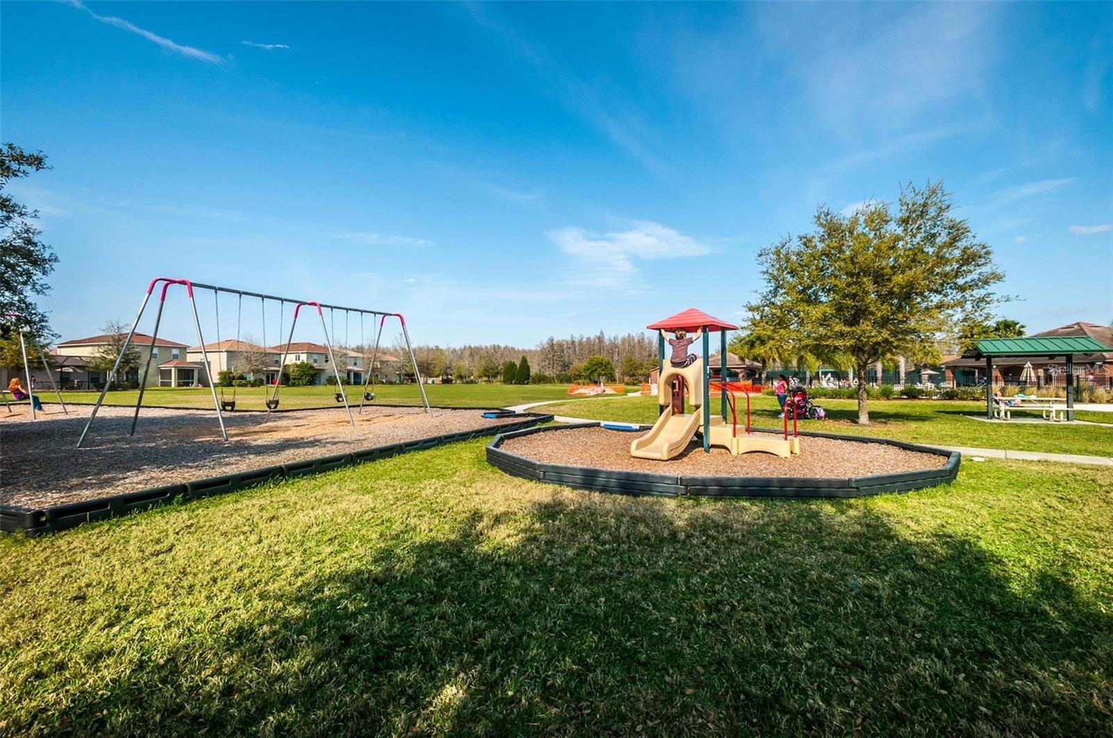 Image 61 of 69 For 17446 Queensland Street