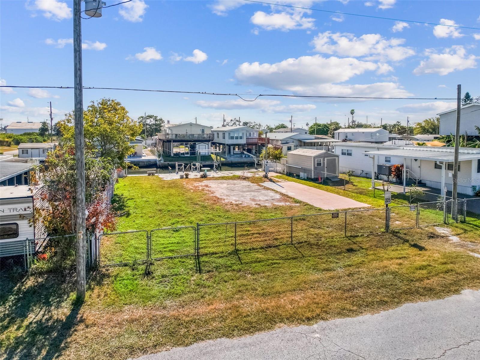 Image 14 of 34 For 6838 Curlew Lane