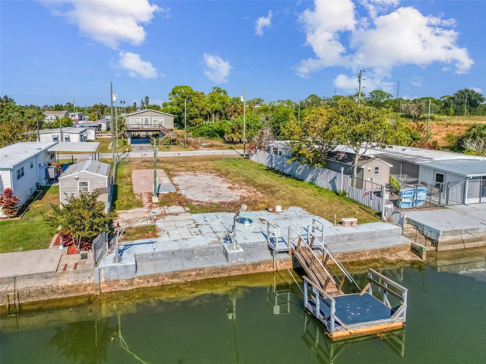 Image 17 of 34 For 6838 Curlew Lane