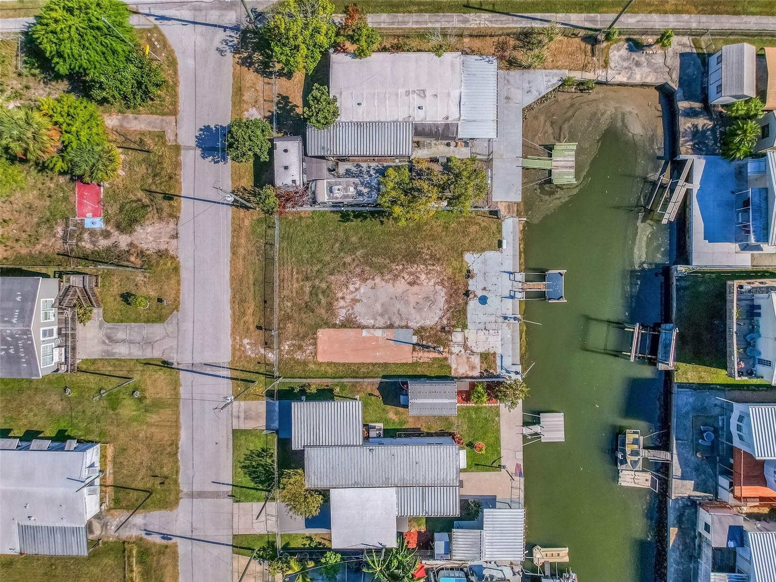 Image 18 of 34 For 6838 Curlew Lane