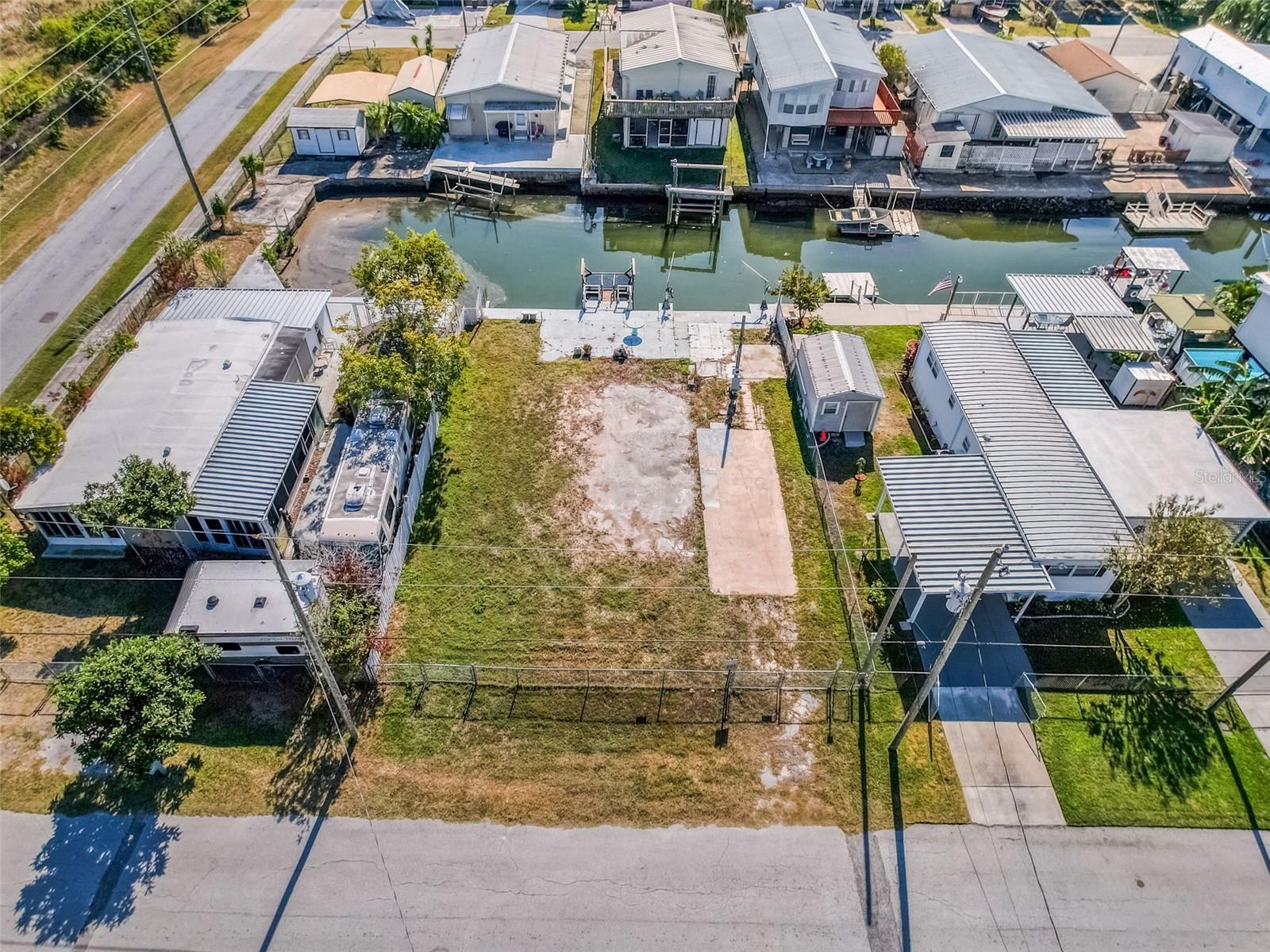 Image 19 of 34 For 6838 Curlew Lane