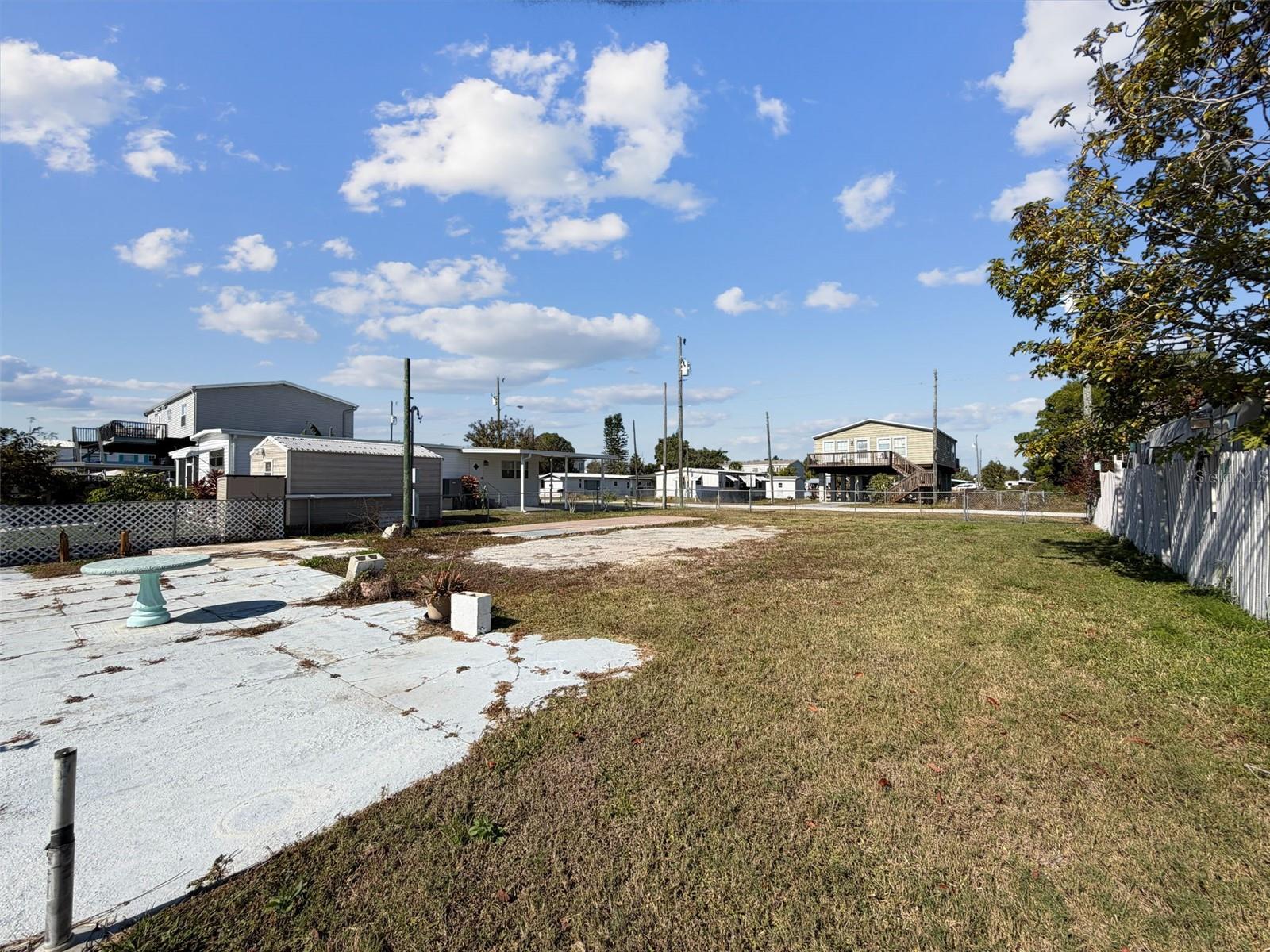 Image 30 of 34 For 6838 Curlew Lane